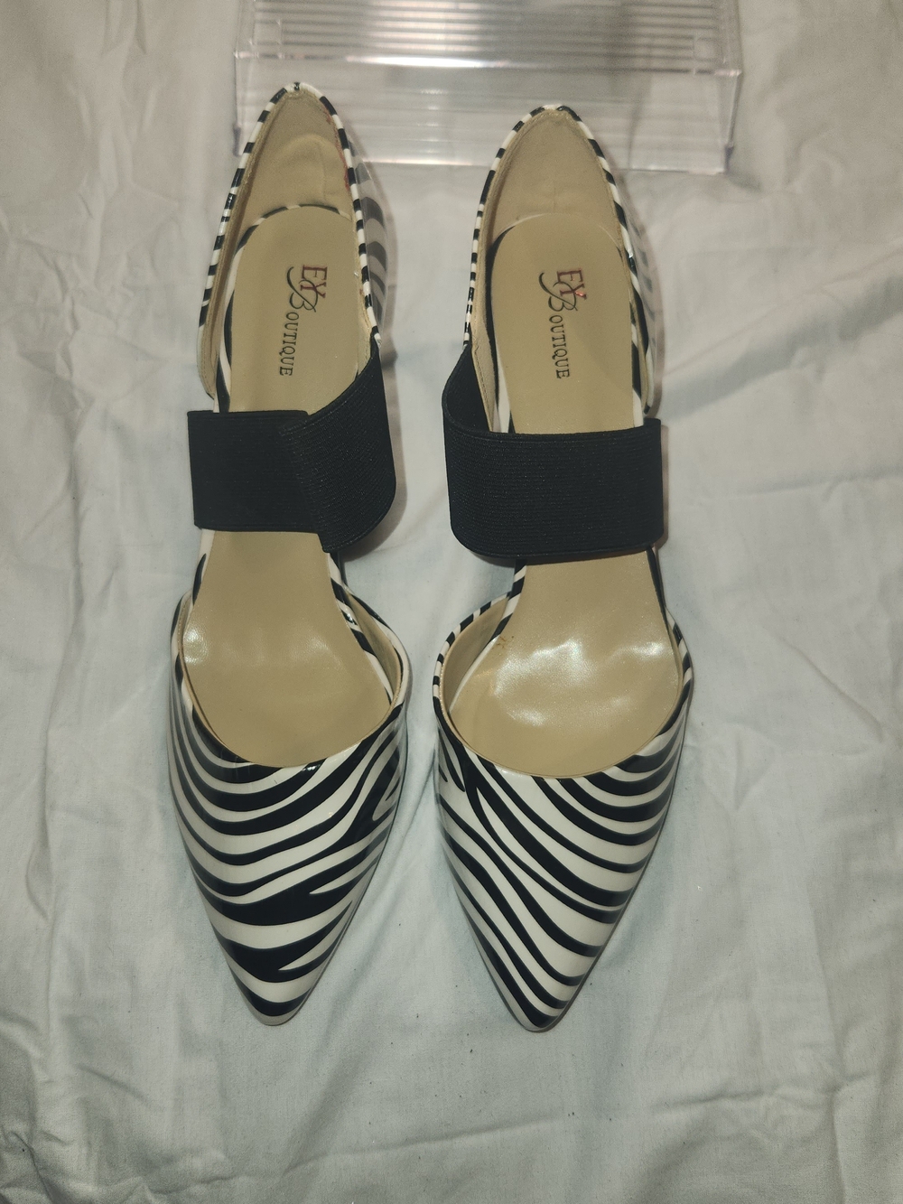 Black and White Zebra Print Pointed Toe Pumps 10